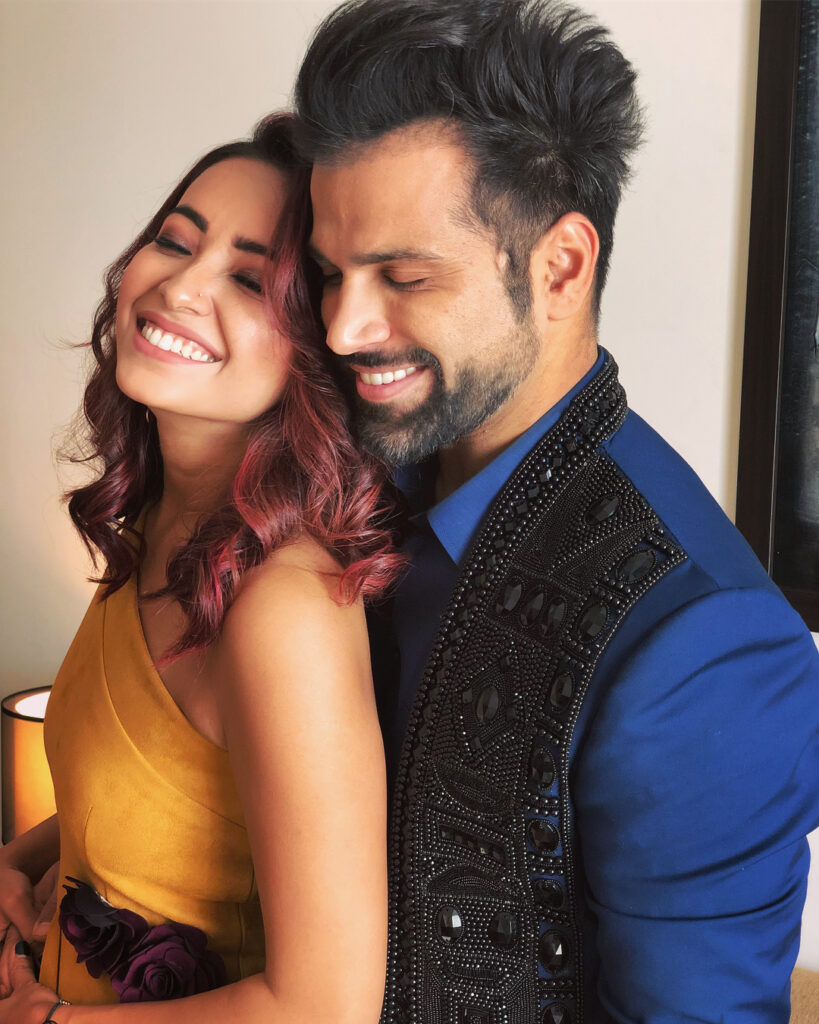 [Photos] A couple like no other: Rithvik Dhajani and Asha Negi - 1