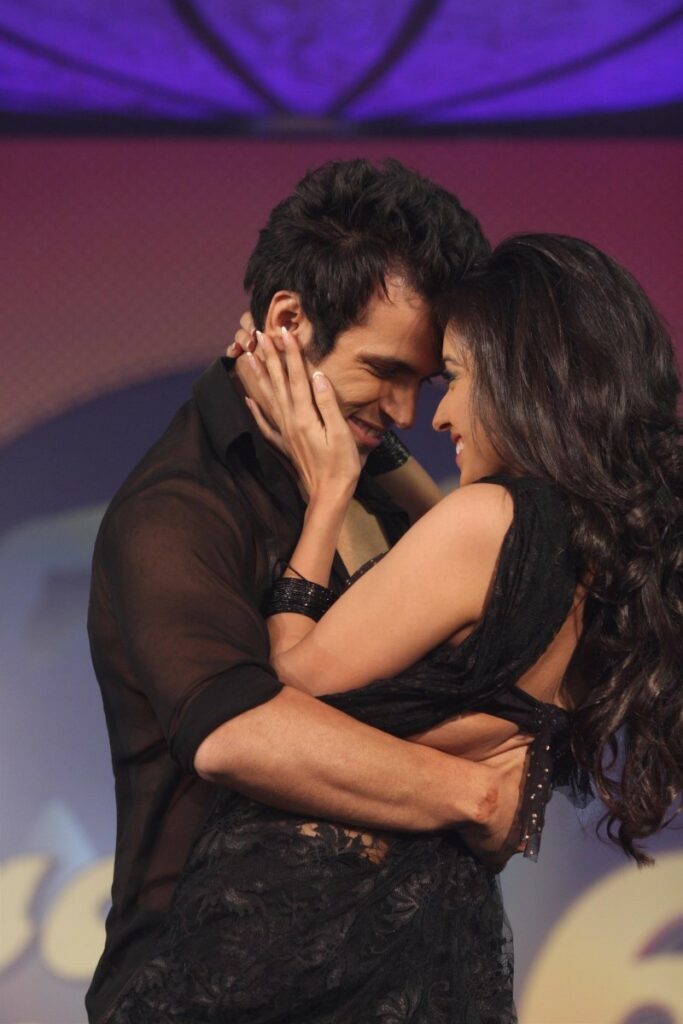 [Photos] A couple like no other: Rithvik Dhajani and Asha Negi - 7