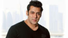 A physically disabled fan paints Salman Khan’s photo with her legs, makes Salman emotional like never before!