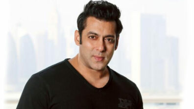 A physically disabled fan paints Salman Khan’s photo with her legs, makes Salman emotional like never before!