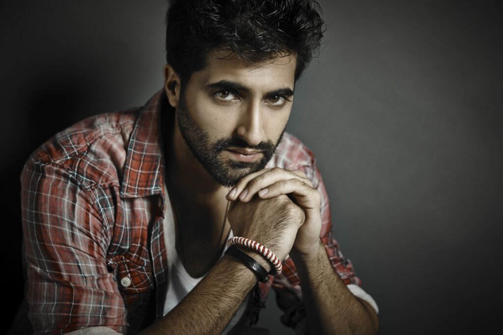 [In Pics] Akshay Oberoi: The uber-cool casual man - 1