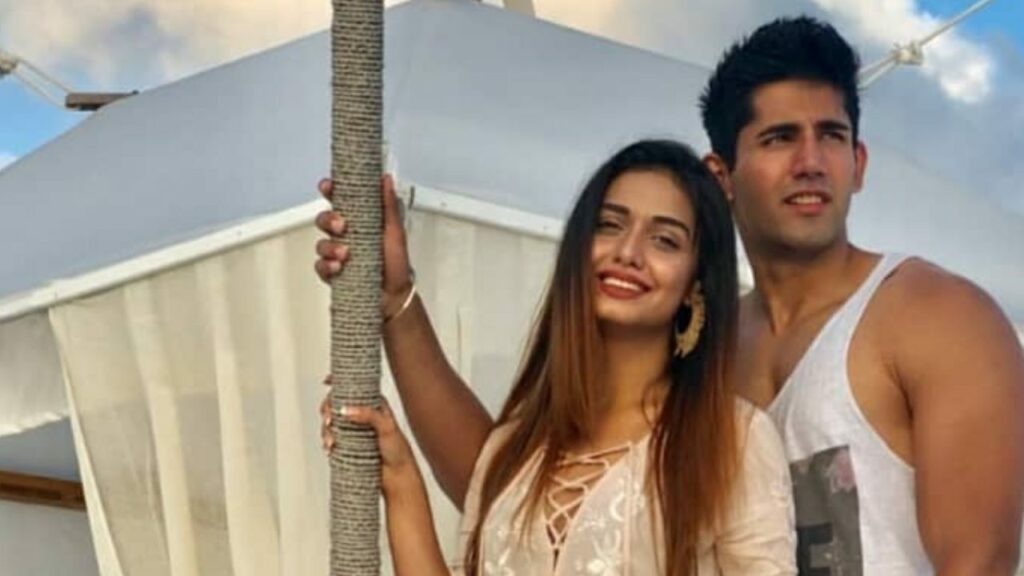 All The Times Varun Sood And Divya Agarwal Were Too Cute To Handle