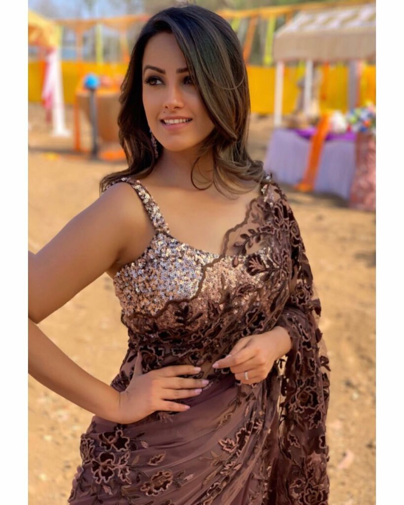 Shopping For The Festive Season? Here Are 4 Elegant & Beautiful Trending Sarees Of Anita Hassanandani To Keep An Eye On! - 5