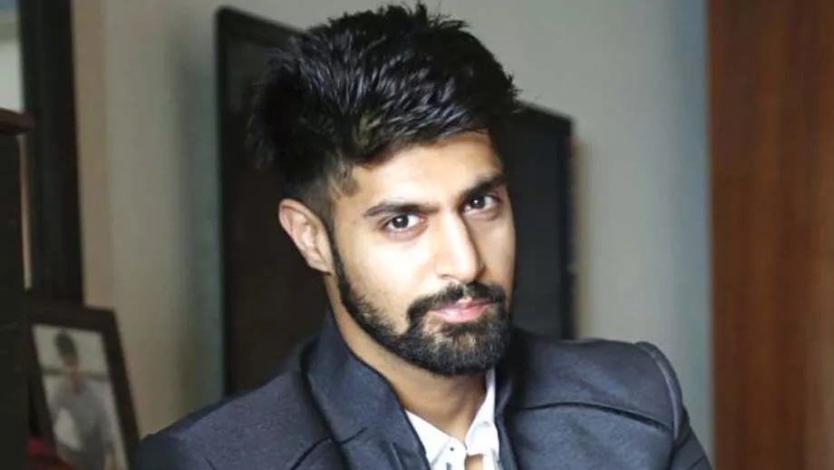 Attention Ladies! Check out this hunk of an actor from Code M, Tanuj Virwani 2