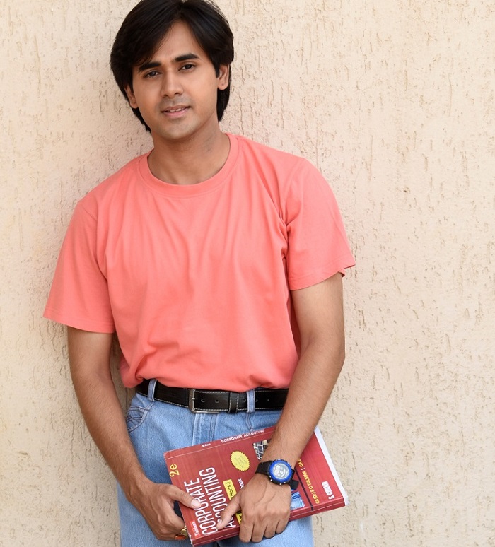 Cute and charming: Randeep Rai - 2