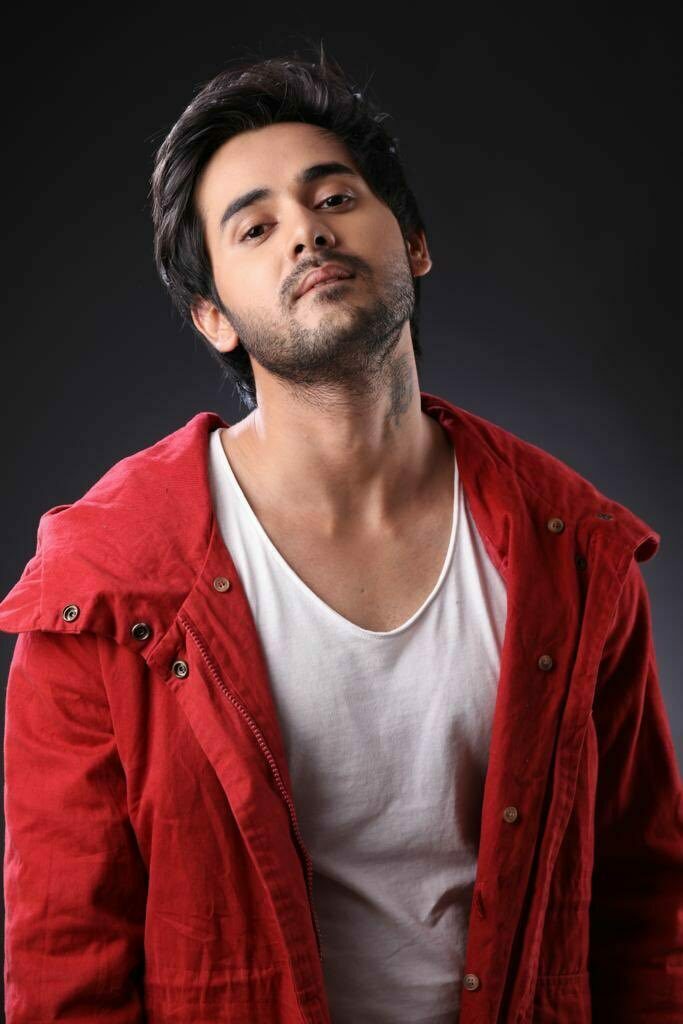 Cute and charming: Randeep Rai - 5