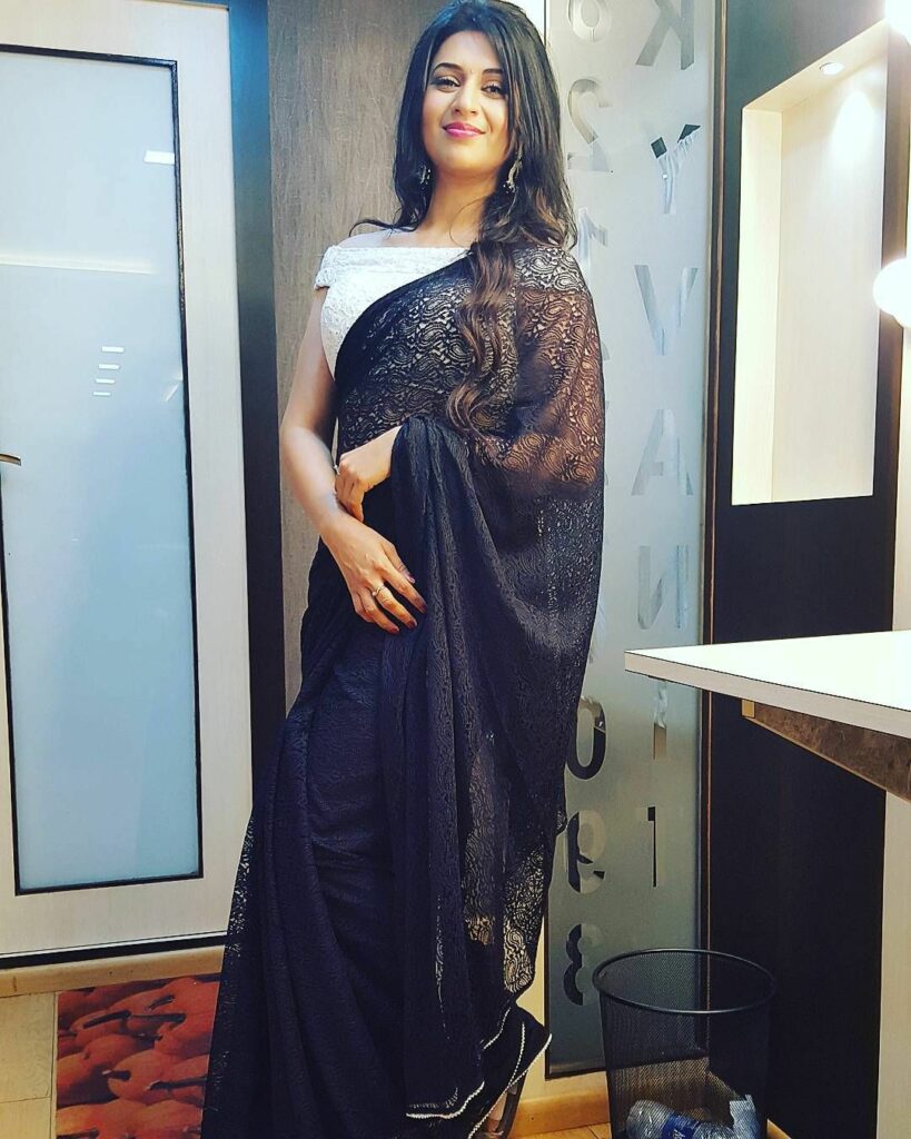 Divyanka Tripathi and her love for sarees - 1