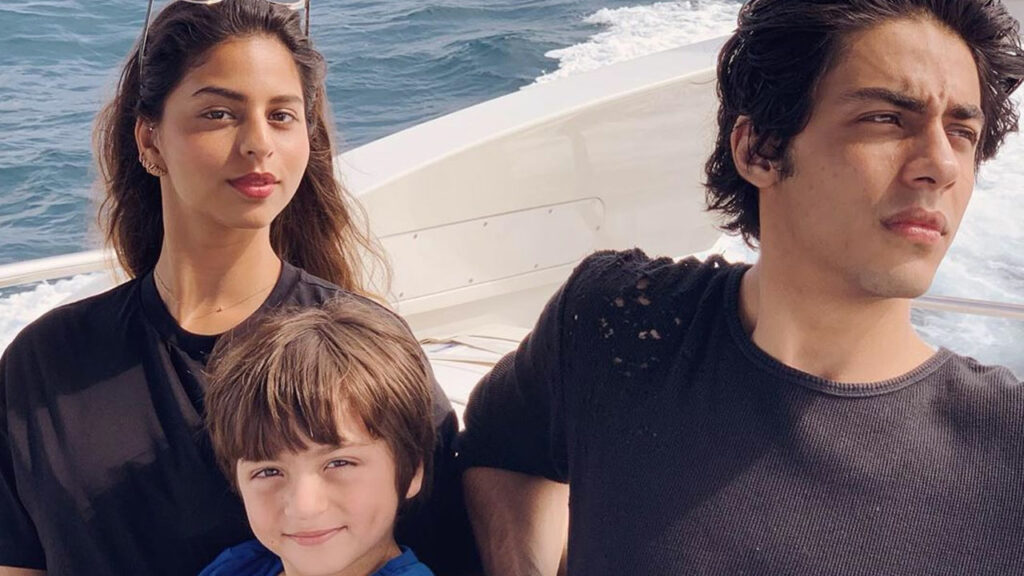 Gauri Khan shares an adorable photo of her three munchkins!