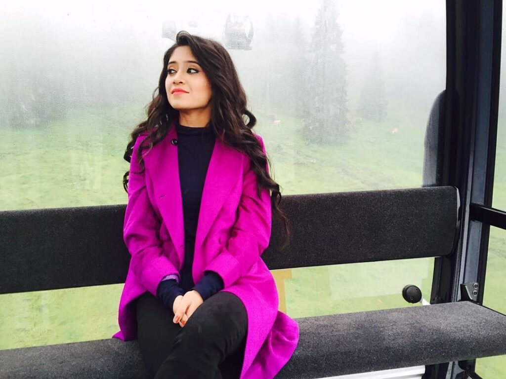 When Shivangi Joshi dresses in pink - 1