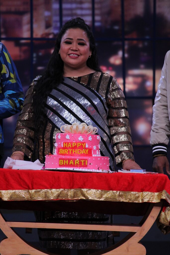 Harsh Limbachiyaa throws a surprise birthday party for Bharti Singh on the sets of Colors’ Khatra Khatra Khatra - 3