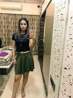 Hina Khan slays in causal looks - 4