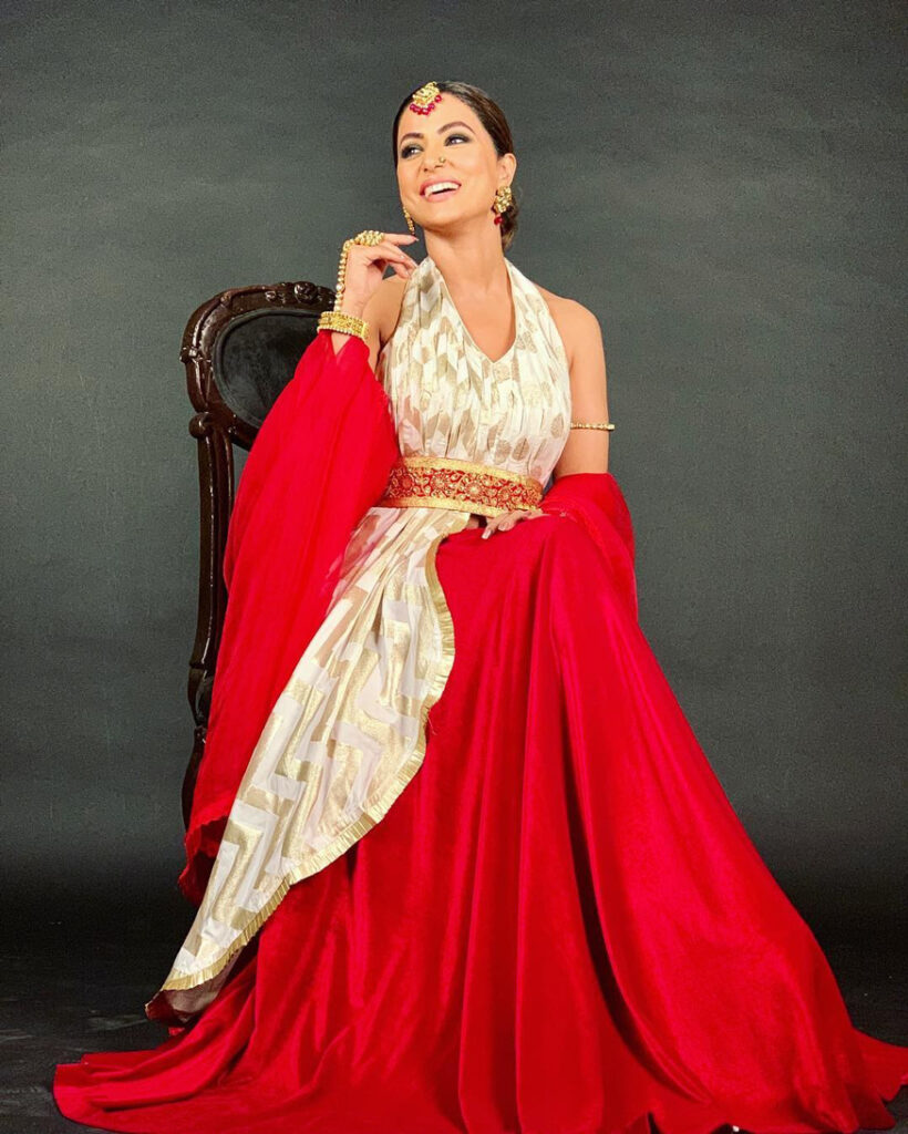 Hina Khan slays in red - 5