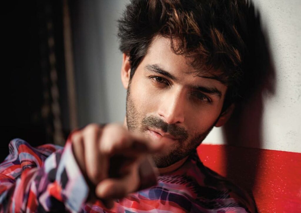 Hot and handsome: Kartik Aaryan - 0