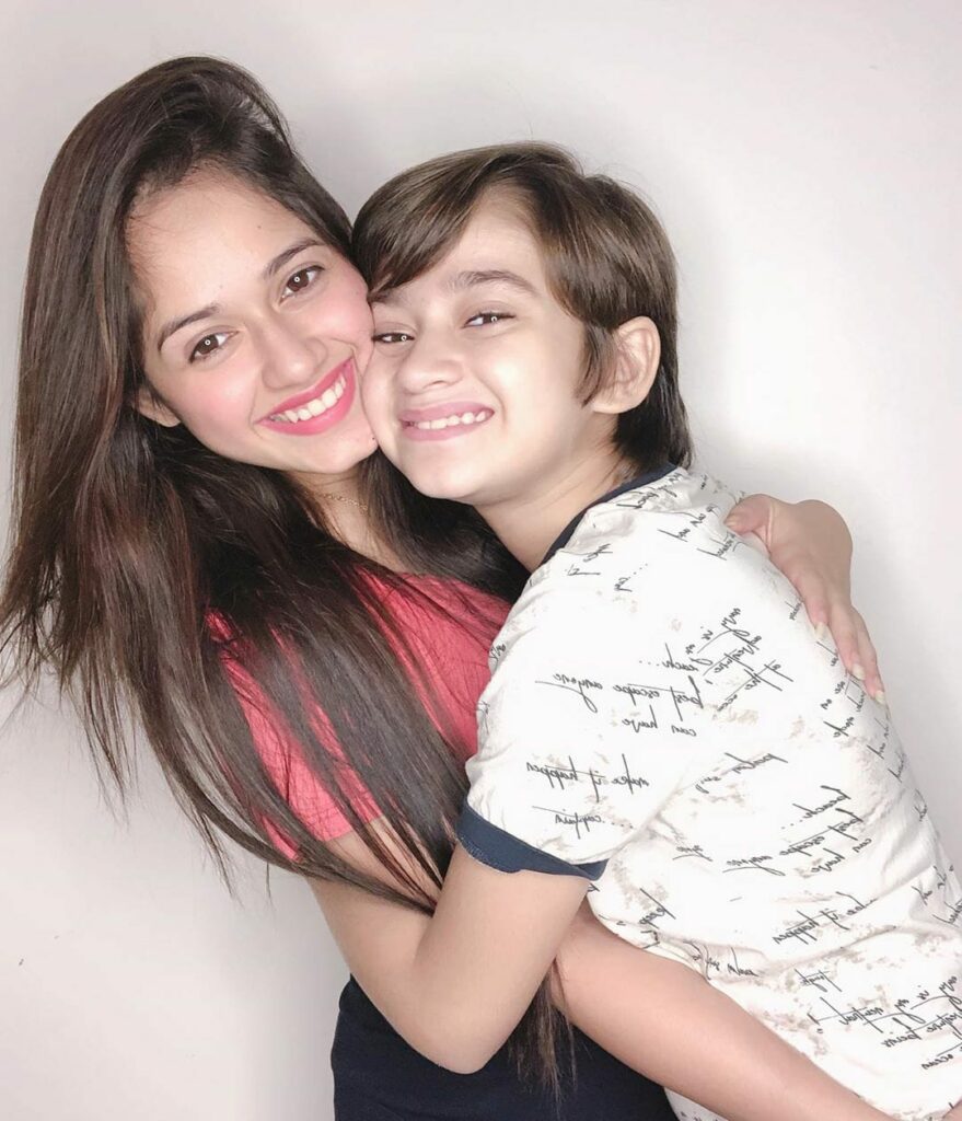 Jannat and Ayan give major sibling goals - 7