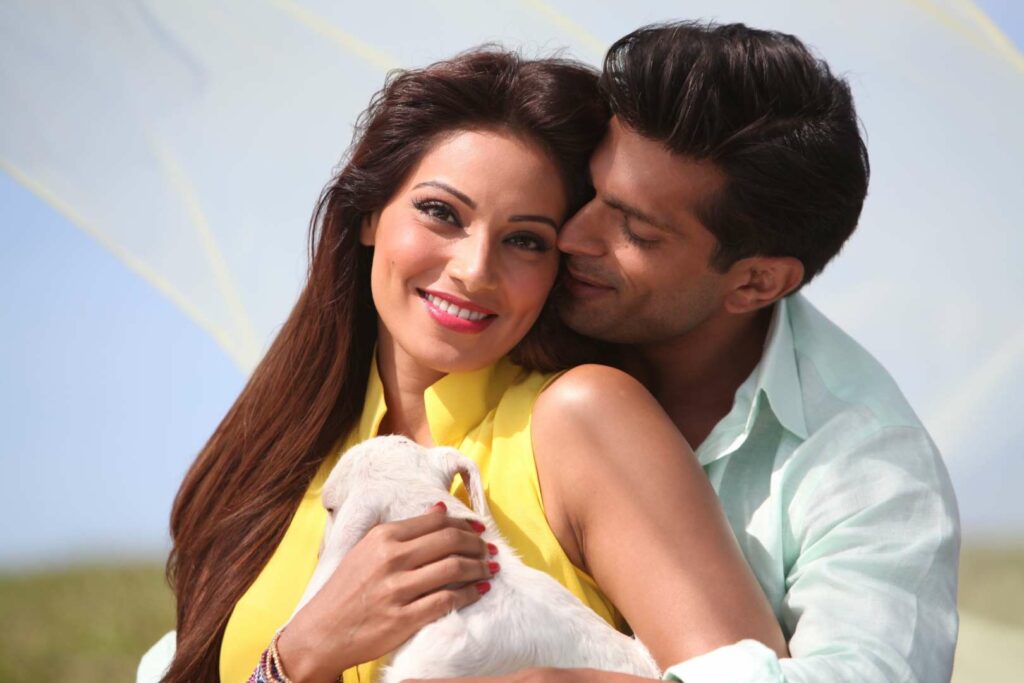 Karan Singh Grover and Bipasha Basu: The hottest couple in town! - 1