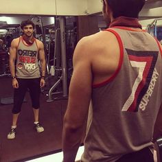 Kasautii Zindagi Kay actor Parth Samthaan’s hot workout videos - 3