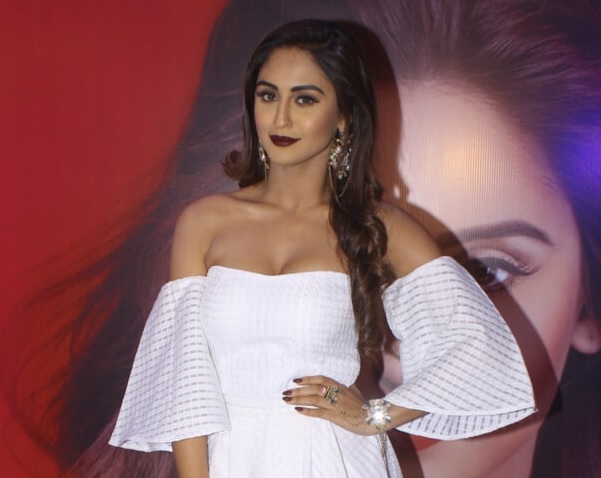 Krystle Dsouza’s eye-catching looks! 5