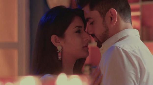 Naamkarann: Avni and Neil’s rainy romance! - 0