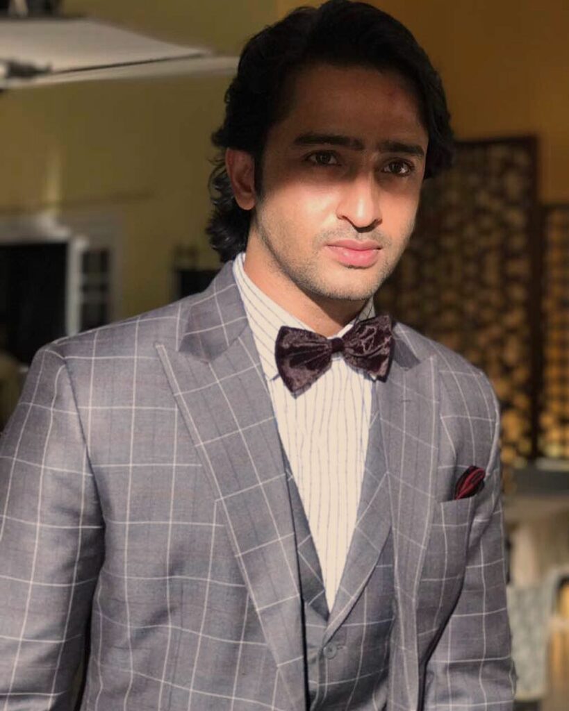 Shaheer Sheikh and his suit look! - 0