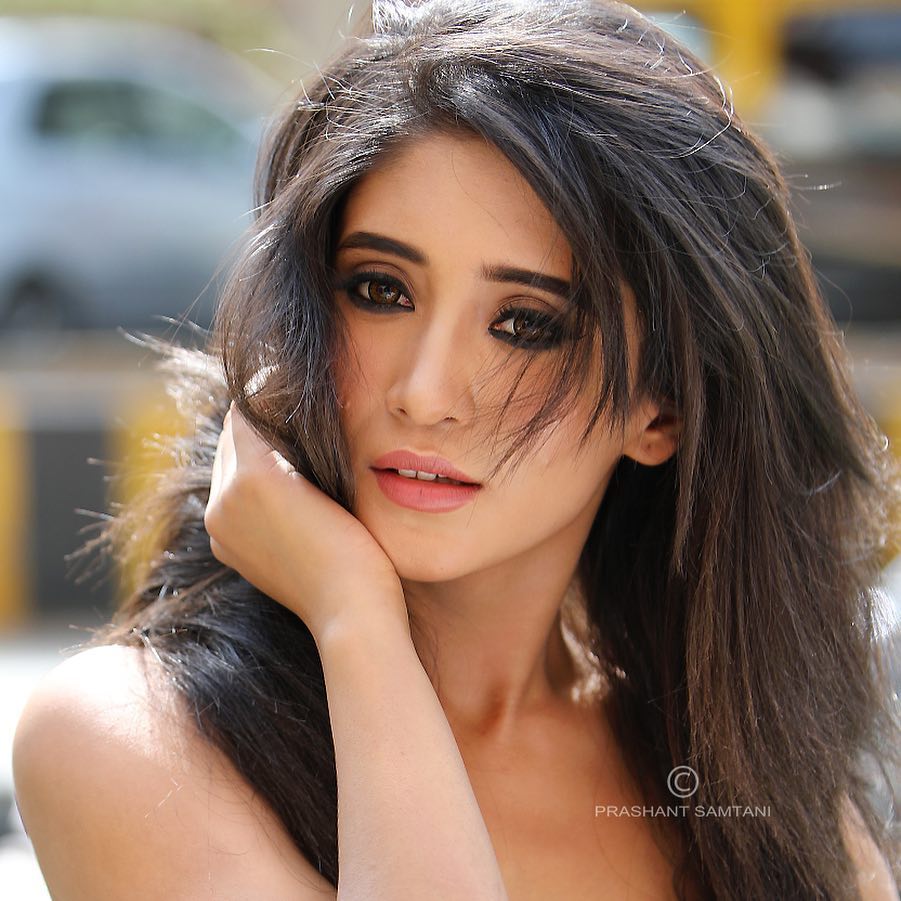 Shivangi Joshi and her stylish hairstyles - 1