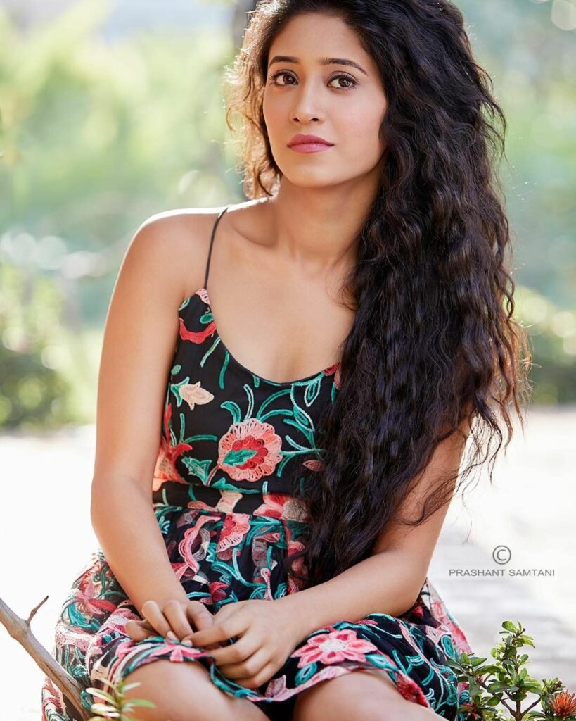 Shivangi Joshi and her stylish hairstyles - 5