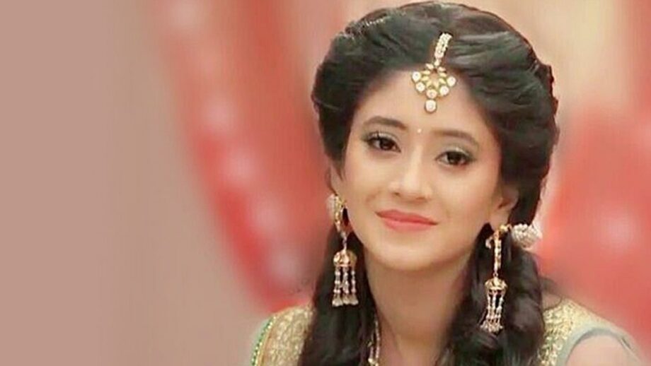 Shivangi Joshi's eye-catching looks 3