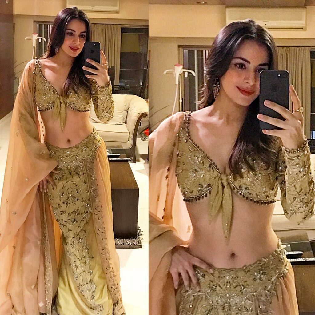 Shraddha Arya’s hot and happening looks - 0