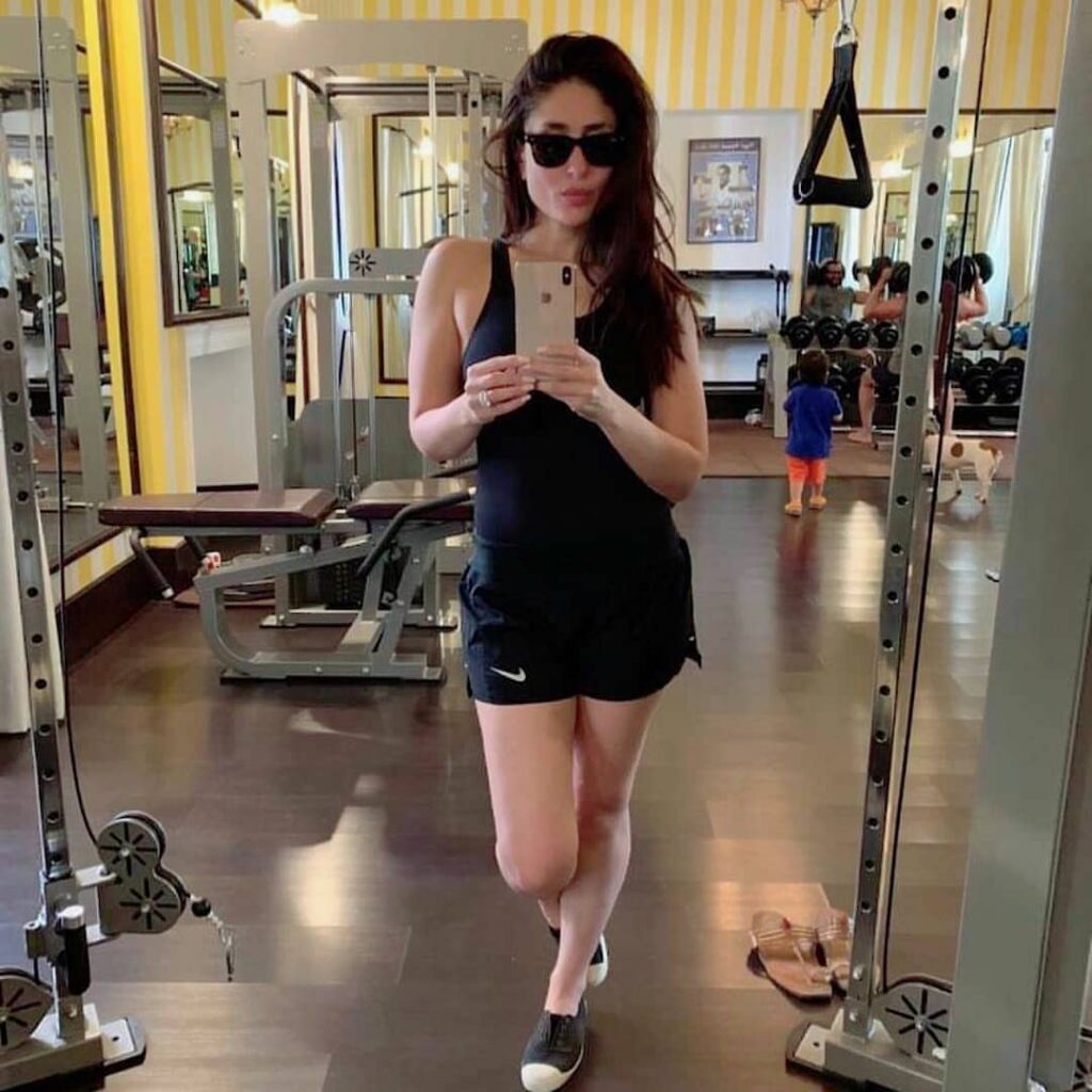 Kareena Kapoor, aka Bebo, Killing It In a Black Outfit - 2