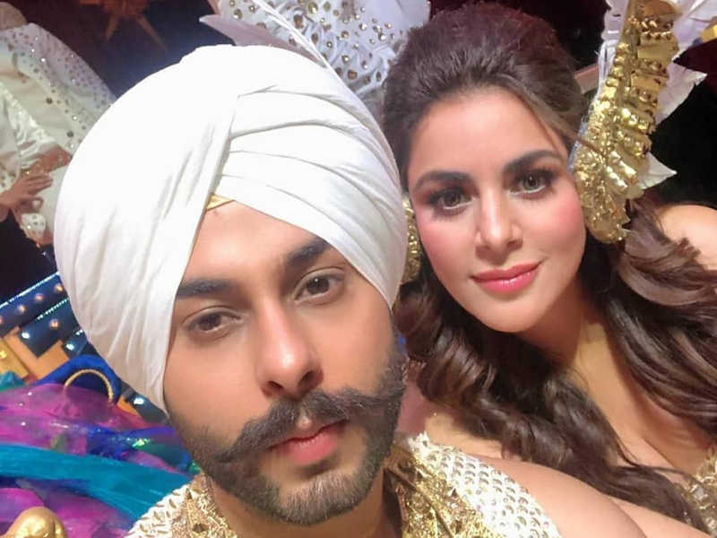 The love affair of Nach Baliye 9 ex-couple Shraddha Arya and Alam Makkar - 2