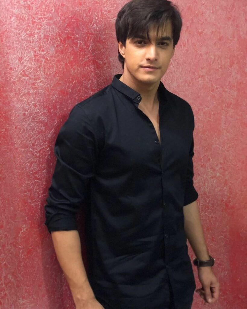 Yeh Rishta Kya Kehlata Hai: Mohsin Khan looks dashing in Black - 5