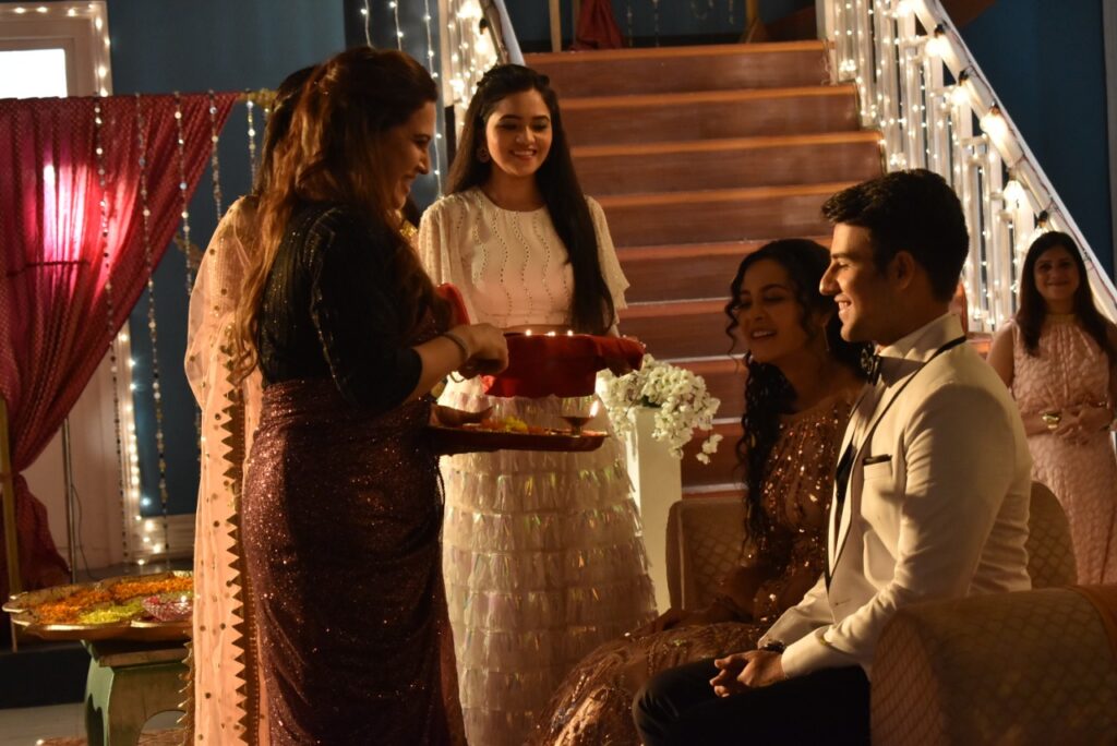 Yeh Rishtey Hain Pyaar Ke: Kunal and Kuhu get engaged - 1