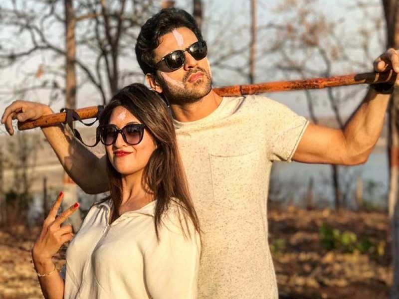 Divyanka Tripathi-Vivek Dahiya : The Most Stylish Jodi Of Indian Television