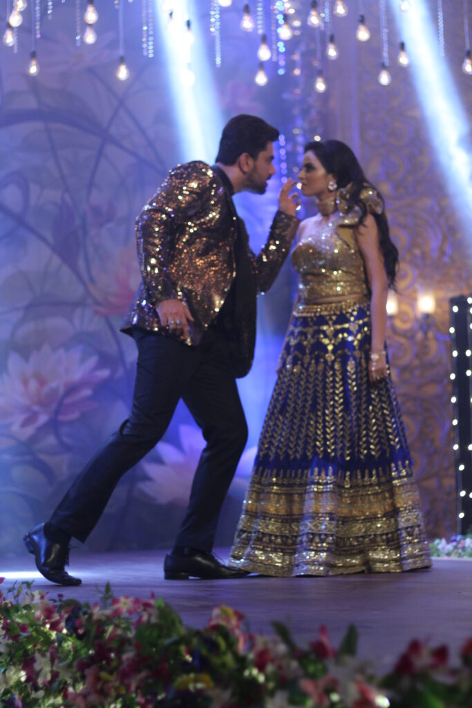 Ek Bhram Sarvagun Sampanna: Kabir and Pooja’s sizzling dance - 2