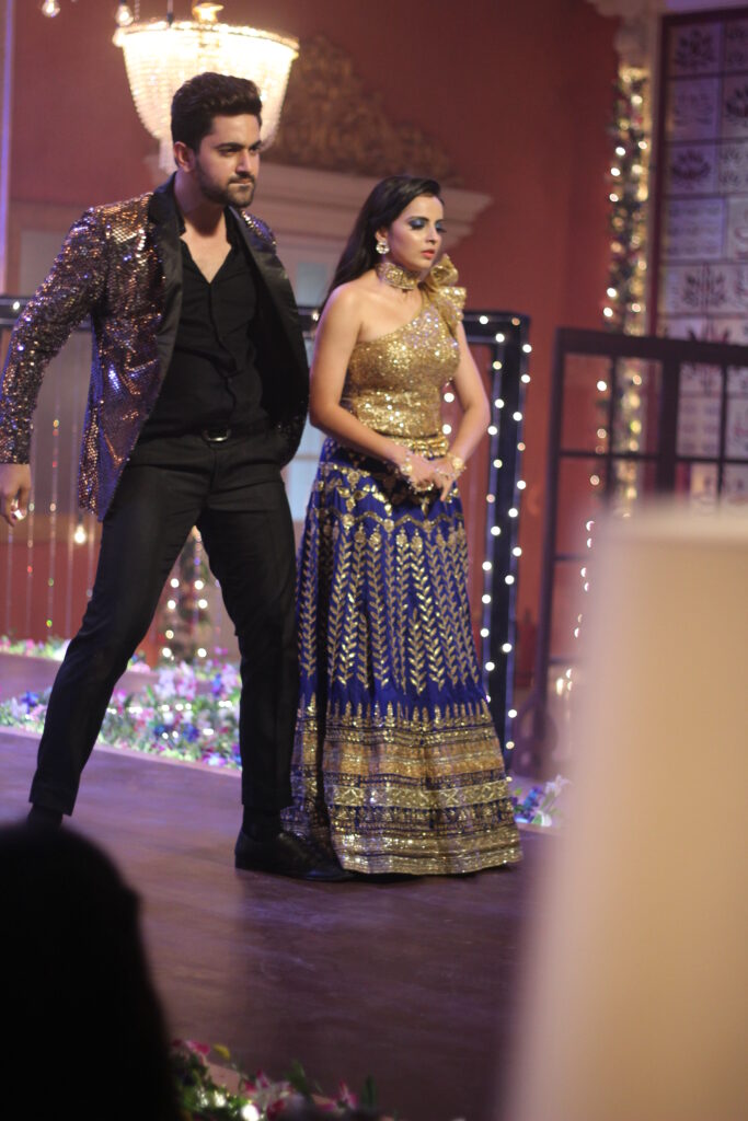 Ek Bhram Sarvagun Sampanna: Kabir and Pooja’s sizzling dance - 3