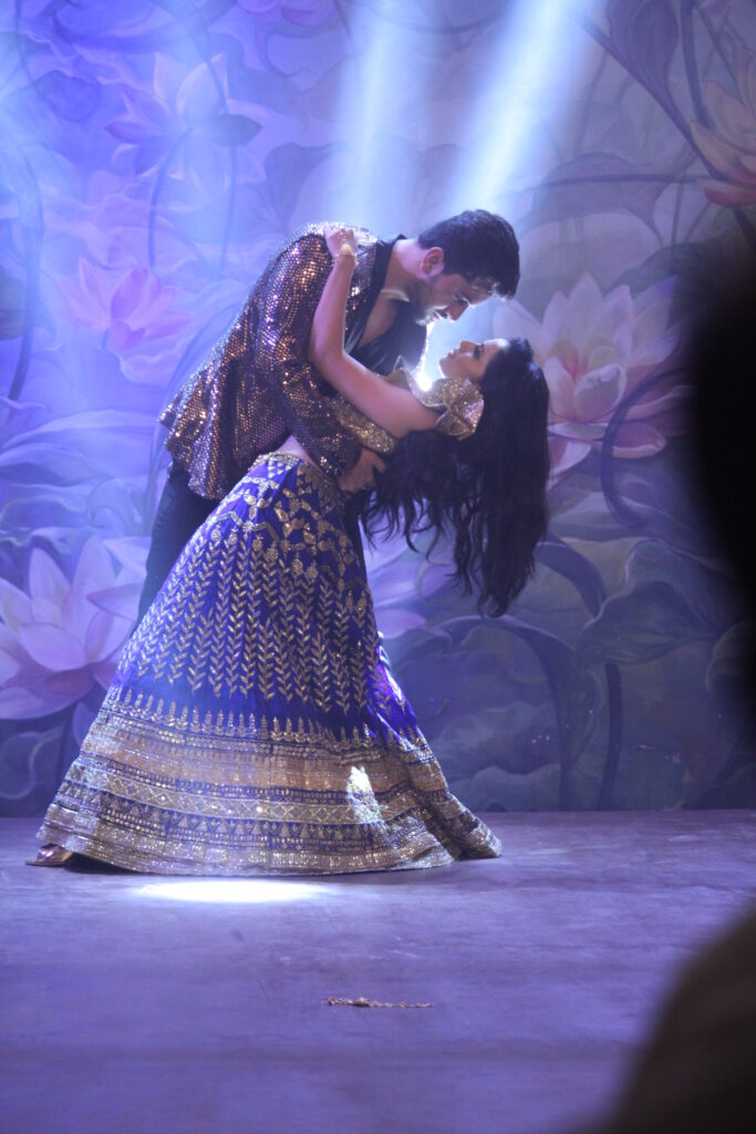 Ek Bhram Sarvagun Sampanna: Kabir and Pooja’s sizzling dance - 5