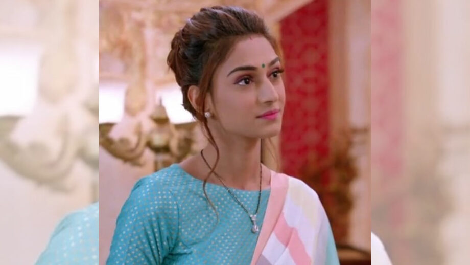 Erica Fernandes looks gorgeous as Mrs. Bajaj in Kasautii Zindagii Kay