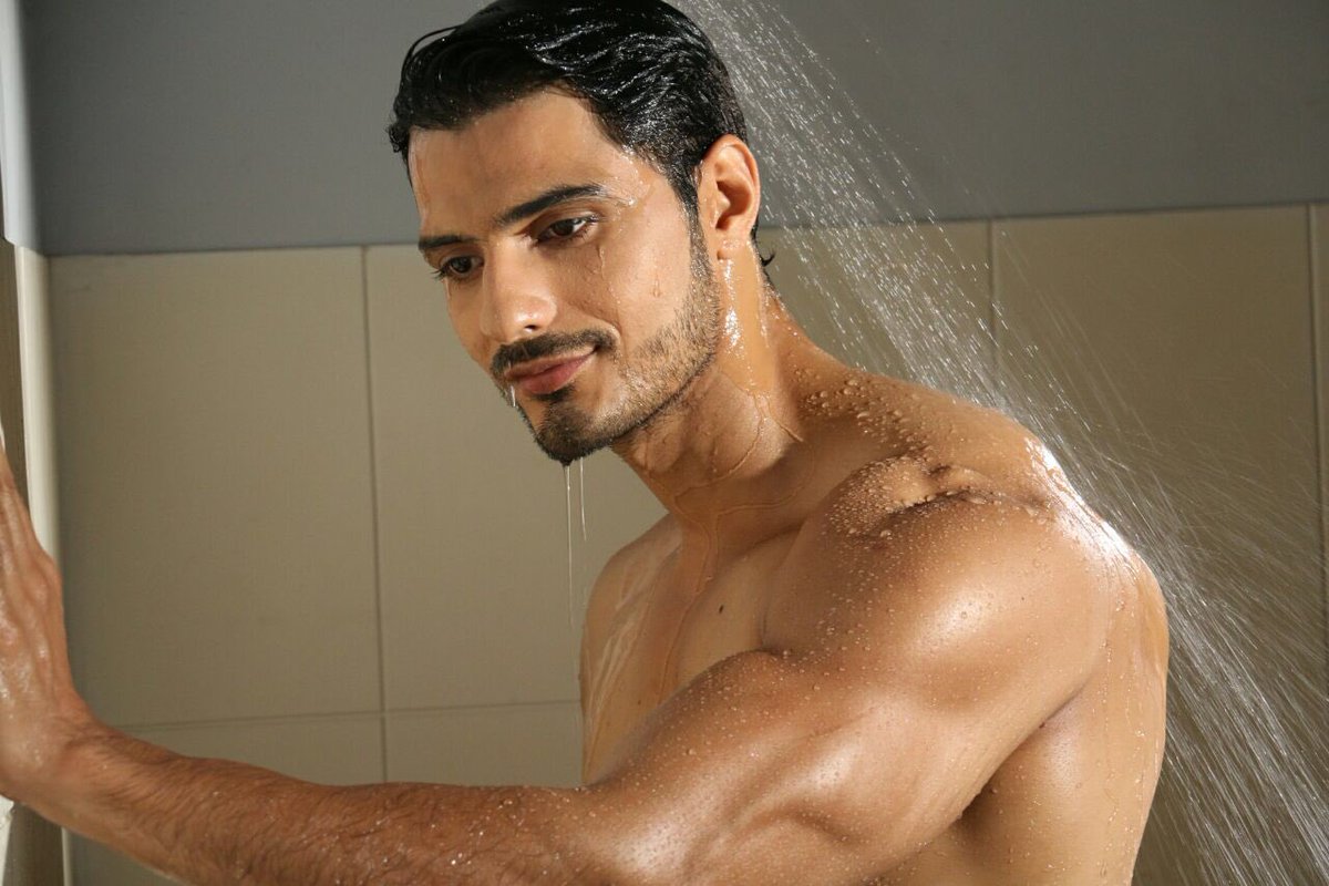 Hot moments of kumkum bhagya Vin Rana to get you through the week