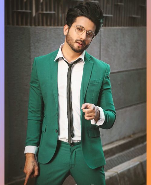 Kundali Bhagya actor Dheeraj Dhoopar and his suit looks | IWMBuzz