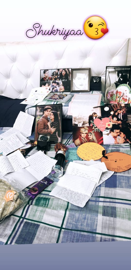 Mohsin Khan showered with fan love and gifts 1