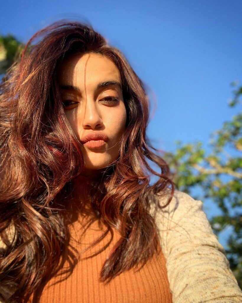 Naagin actress Surbhi Jyoti is a selfie queen - 2