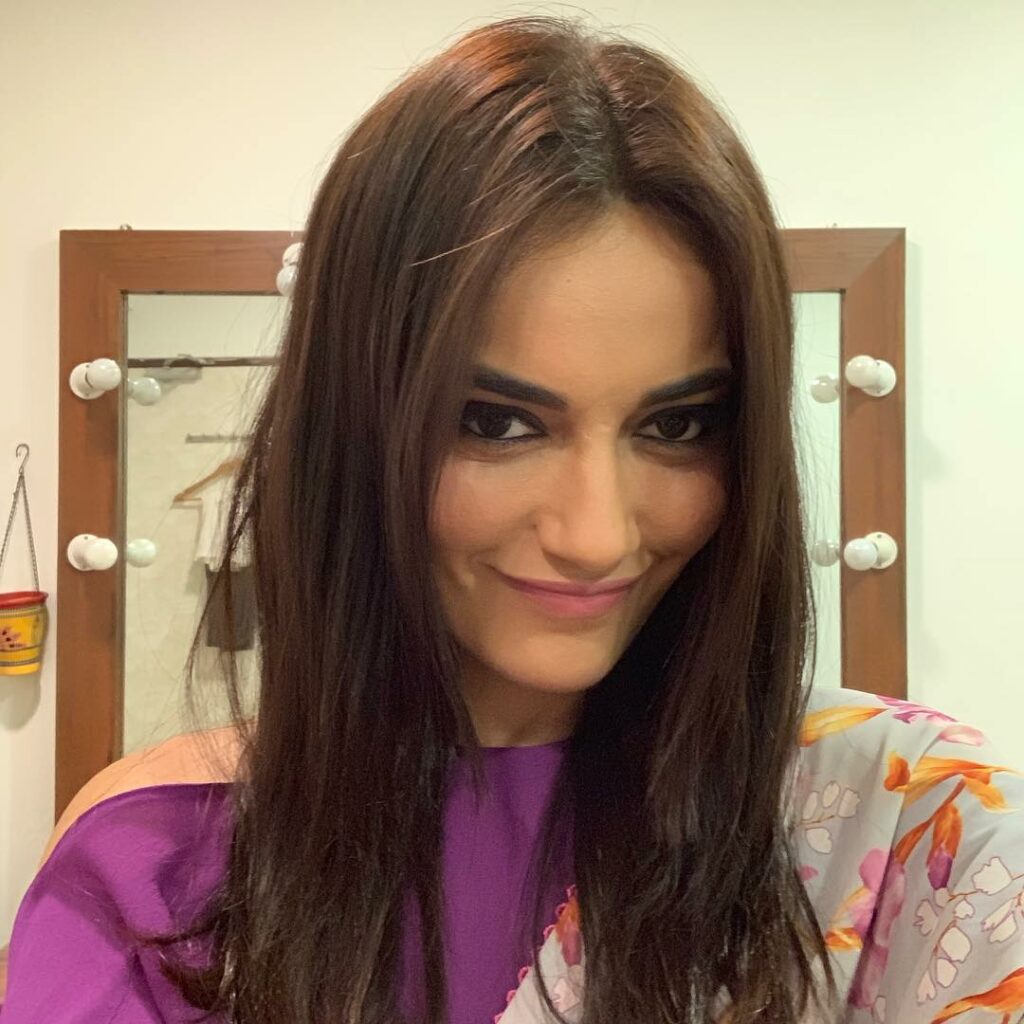 Naagin actress Surbhi Jyoti is a selfie queen - 4