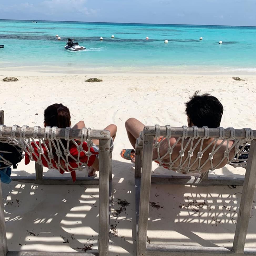 Parth Samthaan and Erica Fernandes enjoy the view by the beach!