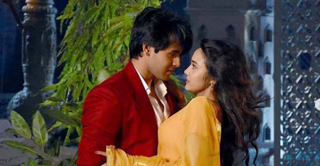 [UNSEEN Photos] Ashi Singh And Randeep Rai Caught On Camera - 3