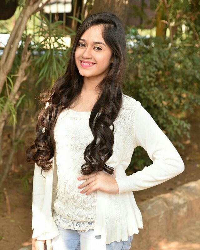 TikTok star Jannat Zubair and her style evolution - 4