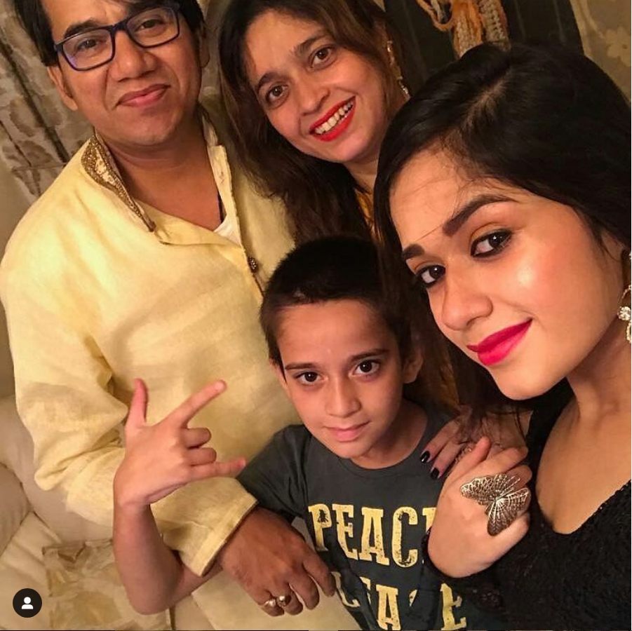 TikTok star Jannat Zubair is a family girl - 3