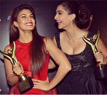 When Jacqueline Fernandes & Sonam Kapoor proved they are absolute BFF goals