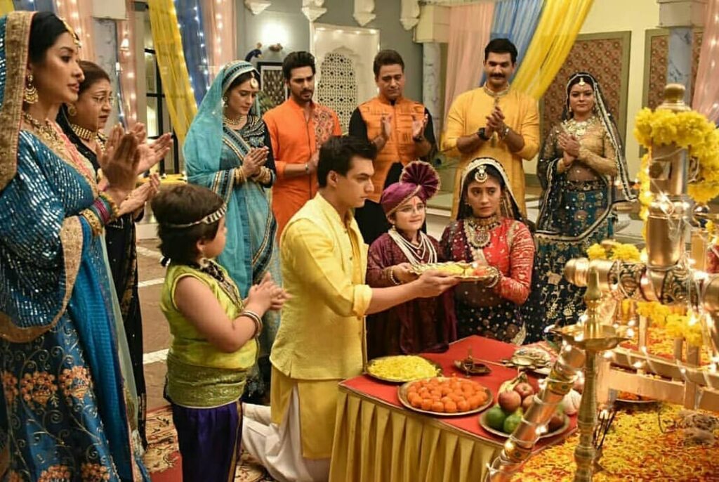 Yeh Rishta Kya Kehlata Hai: Kartik, Naira, Kairav unite to celebrate Janmashtami - 6