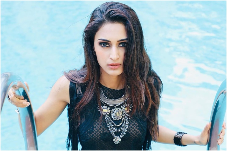 You can’t miss Erica Fernandes’ beauty evolution - 5