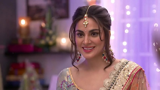 All the times Shraddha Arya's hair was absolute goals 1