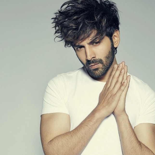 Attention Ladies! Kartik Aryan is an absolute hottie - 7